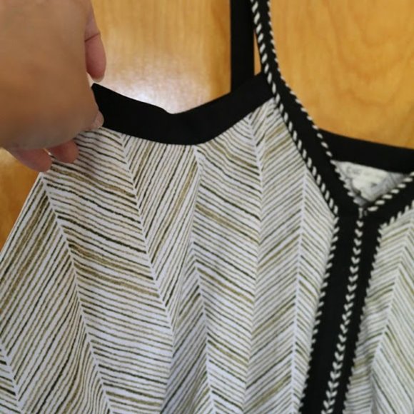 3/$15 CATO Cold Shoulder Pop Over Printed Blouse - Picture 10 of 16